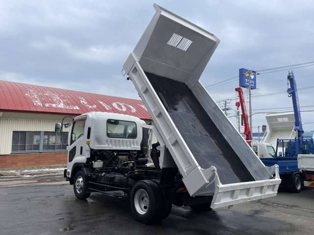 Isuzu Forward 5