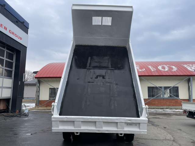 Isuzu Forward 8