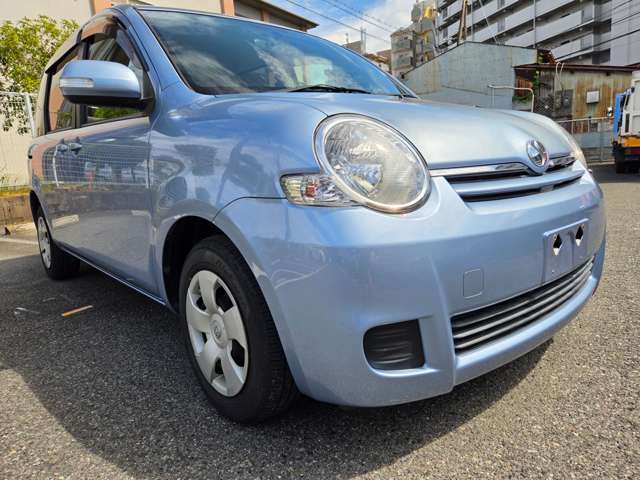 Toyota Sienta 3
