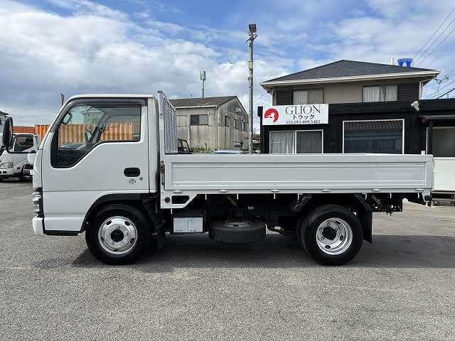 Isuzu Elf 4