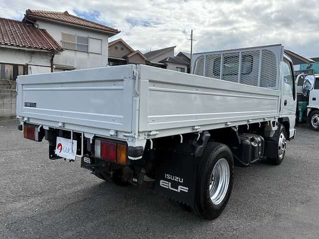 Isuzu Elf 6