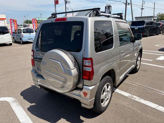 Mitsubishi Pajero Mini 8