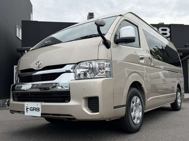 Toyota Hiace 9