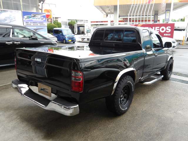 Toyota Hilux 11