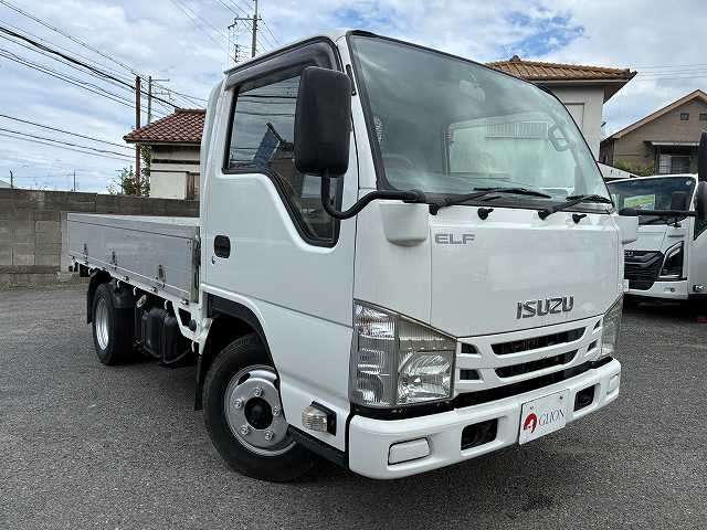 Isuzu Elf 3