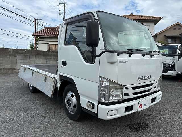 Isuzu Elf 10