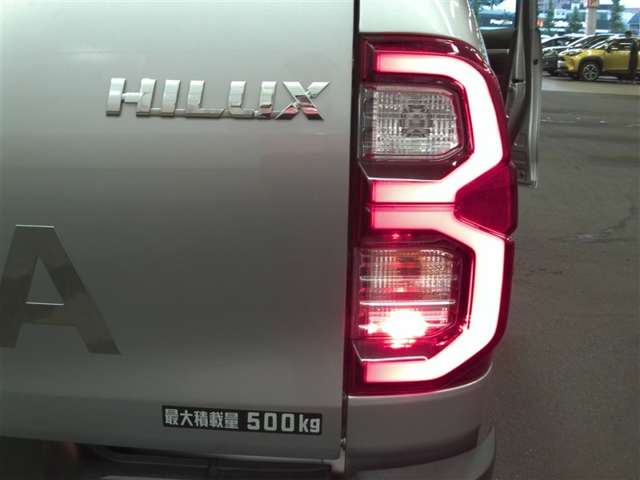 Toyota Hilux 6