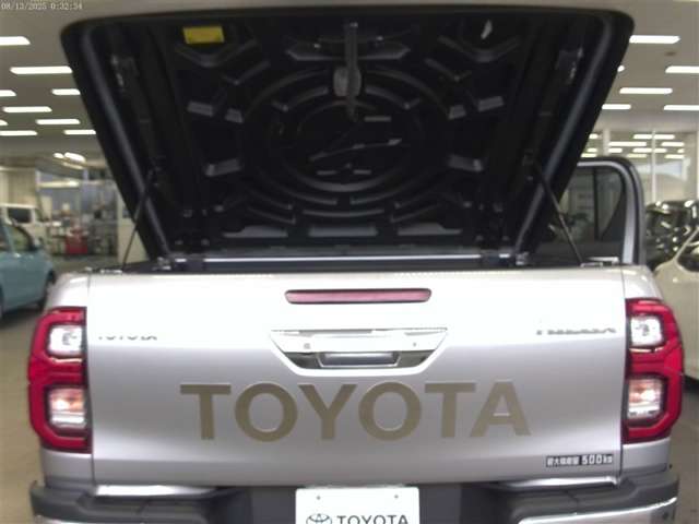 Toyota Hilux 9
