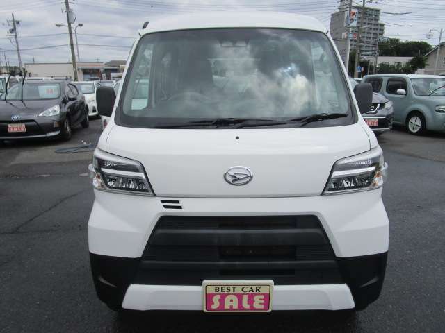 Daihatsu Hijet Cargo 5