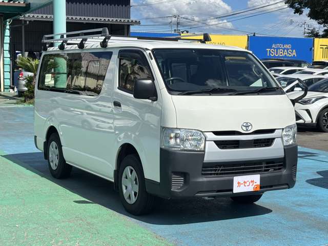 Toyota Hiace Van 2