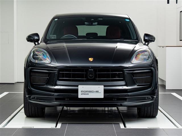Porsche Macan 3
