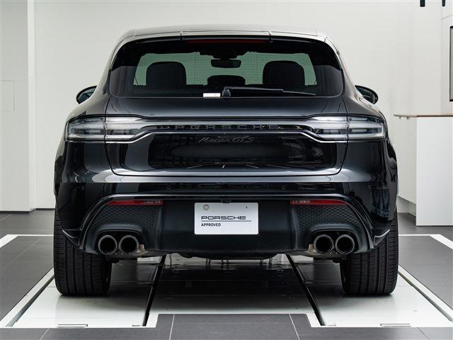 Porsche Macan 4
