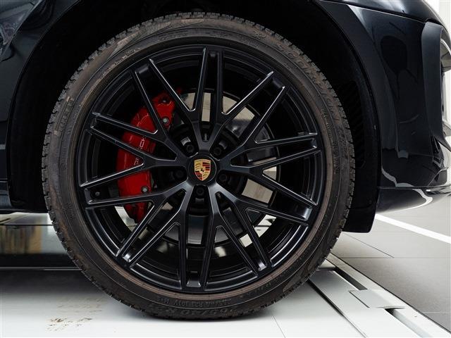 Porsche Macan 8