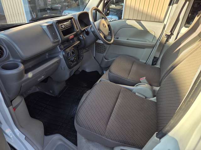 Nissan NV100 Clipper 9