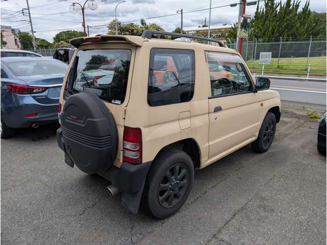 Mitsubishi Pajero Mini 6