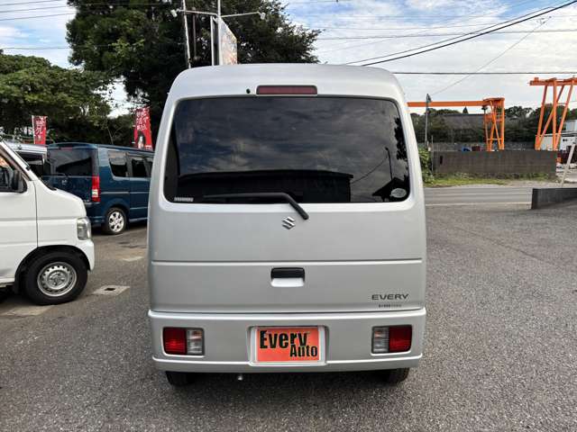 Suzuki Every 8