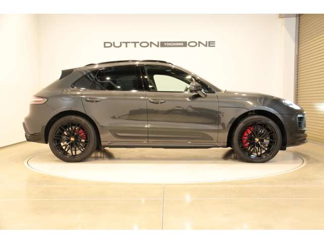 Porsche Macan 8