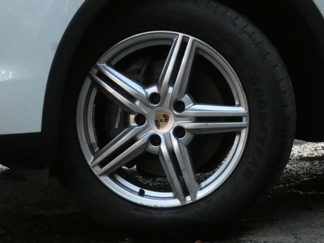 Porsche Cayenne 9