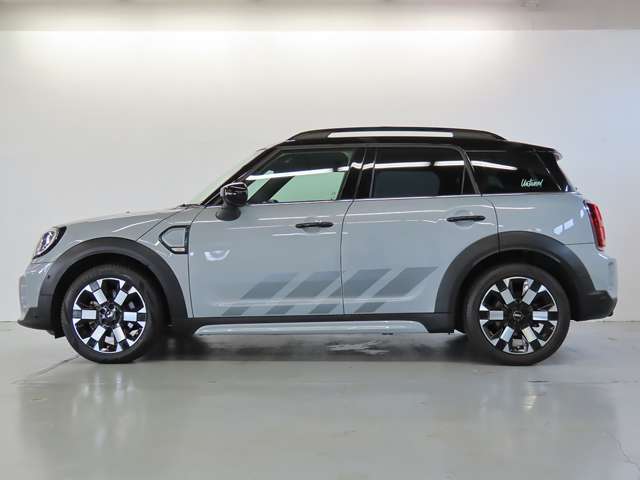 MINI Crossover 10