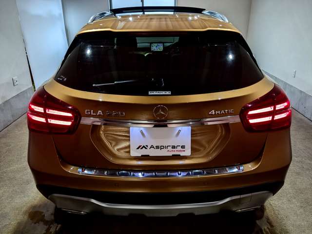 Mercedes-Benz GLA-Class 11