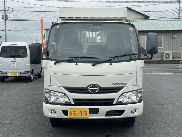 Hino Dutro 2