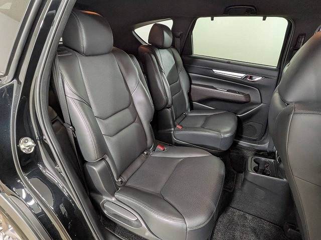 Mazda CX-8 11