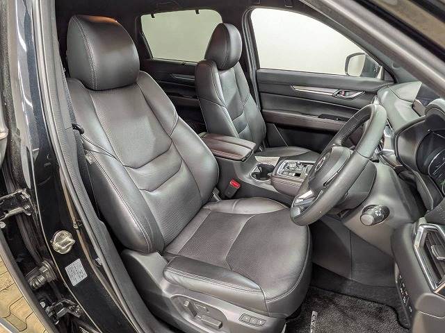 Mazda CX-8 10