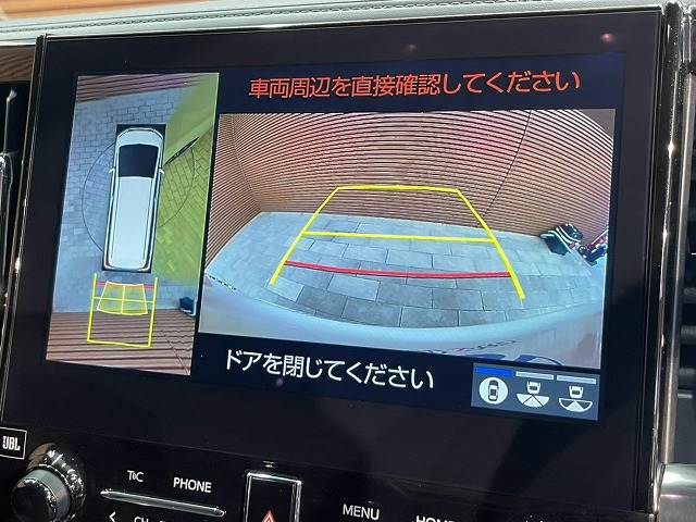 Toyota Alphard 4