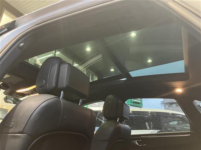 Porsche Macan 2