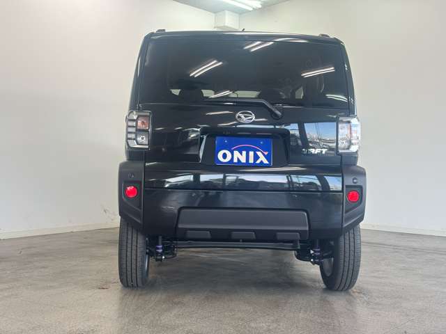 Daihatsu Taft 11