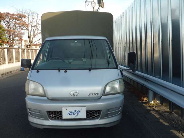 Toyota Light Ace Truck 2