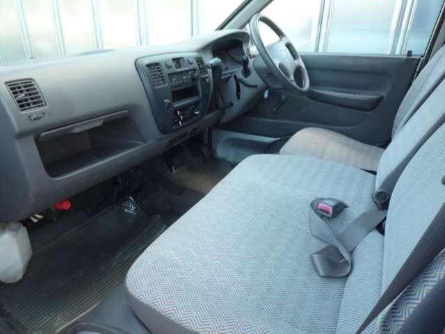 Toyota Light Ace Truck 8