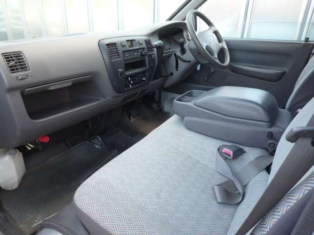 Toyota Light Ace Truck 9