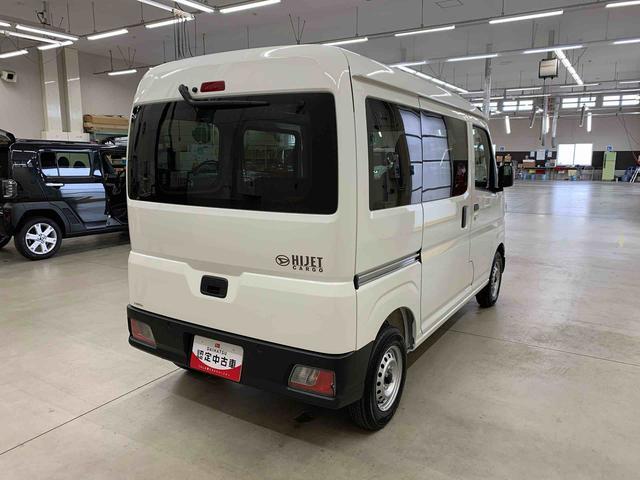 Daihatsu Hijet Cargo 11