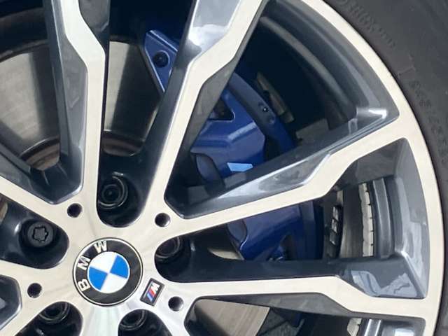 BMW X4 8