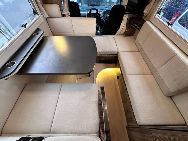 Toyota Camroad 4