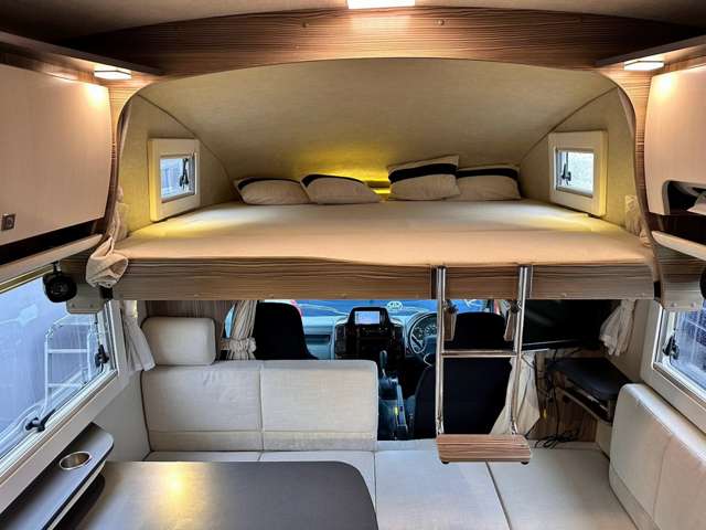 Toyota Camroad 7