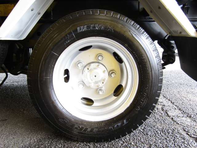 Hino Dutro 11