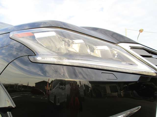 Lexus LX 10