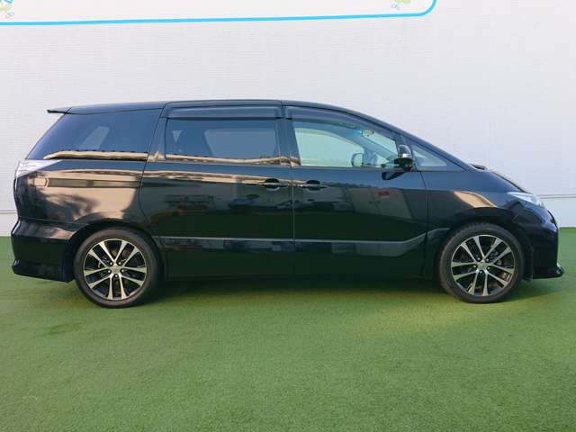 Toyota Estima 14