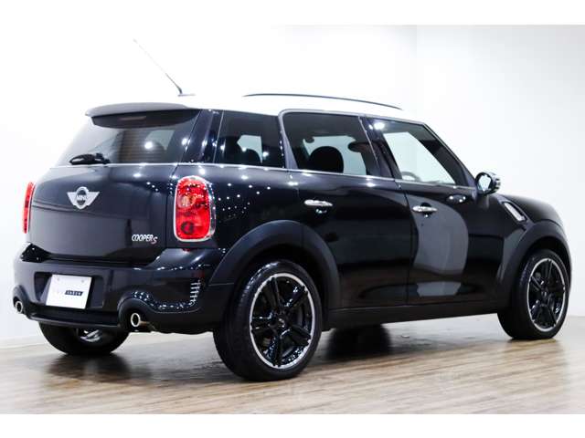 MINI Crossover 7