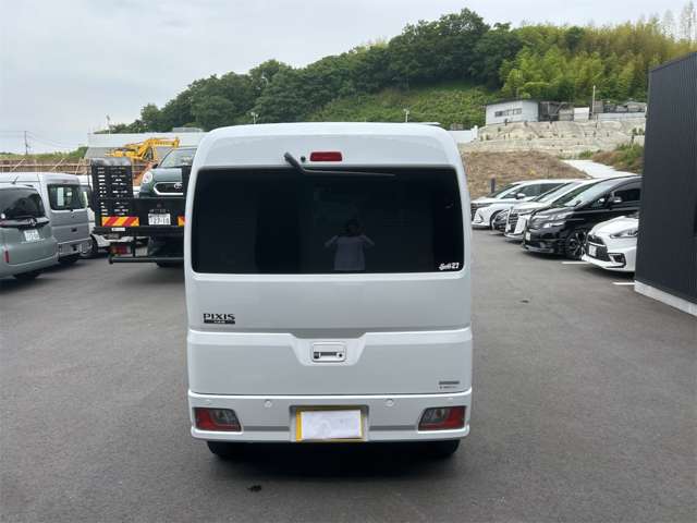 Toyota Pixis Van 7