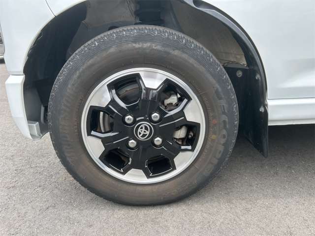 Toyota Pixis Van 10