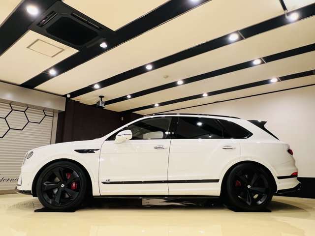 Bentley Bentayga 6