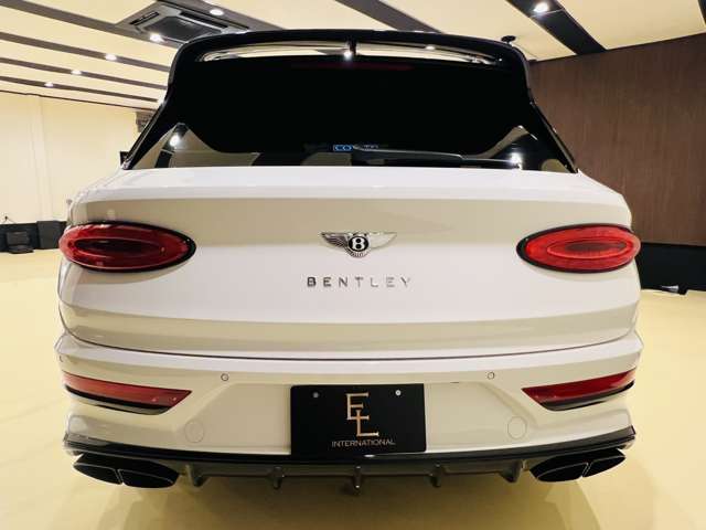 Bentley Bentayga 8