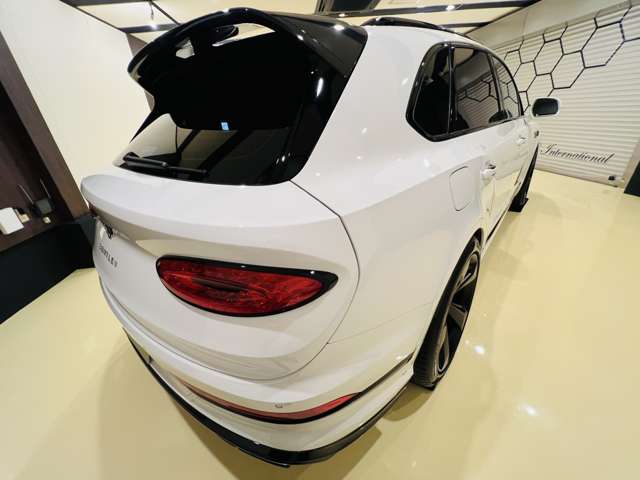 Bentley Bentayga 9