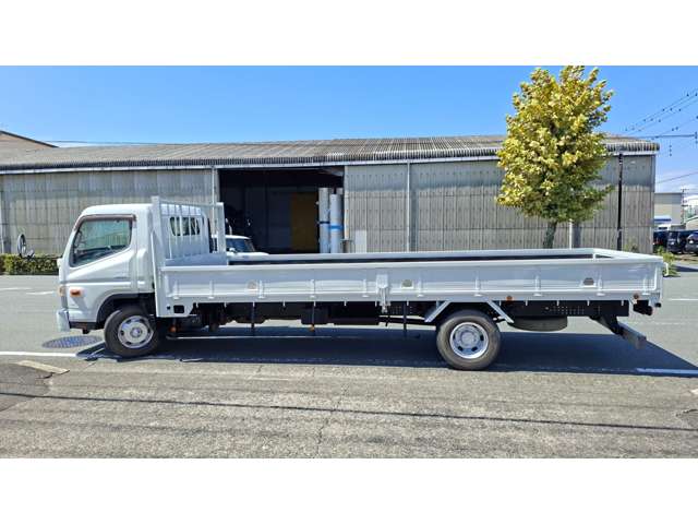 Mitsubishi Fuso Canter 4