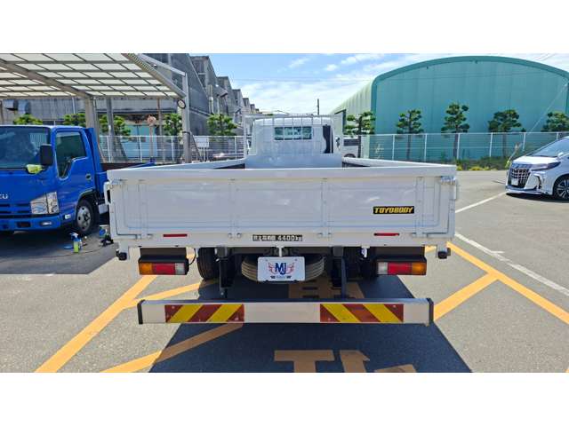 Mitsubishi Fuso Canter 7