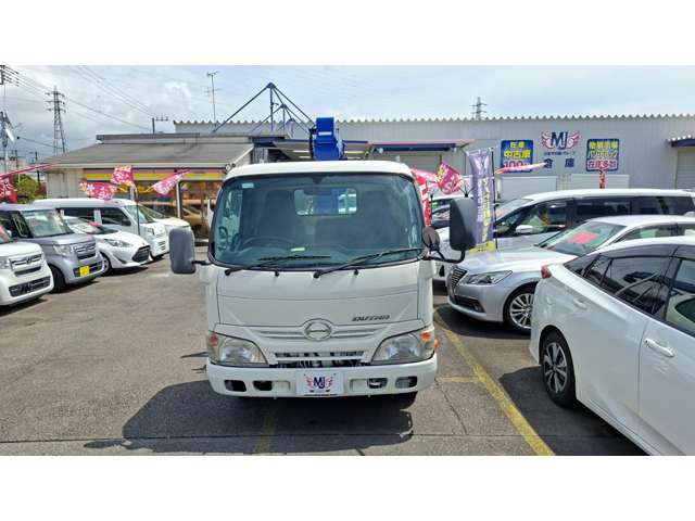Hino Dutro 2