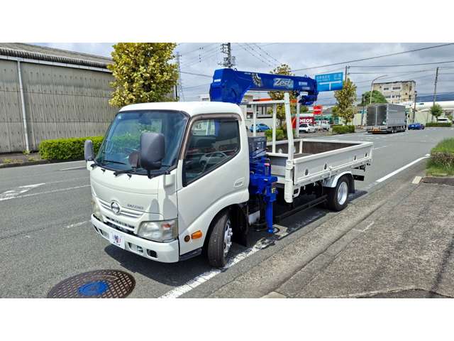 Hino Dutro 6